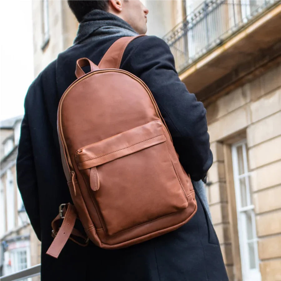 Men’s Classic Brown Leather Backpack