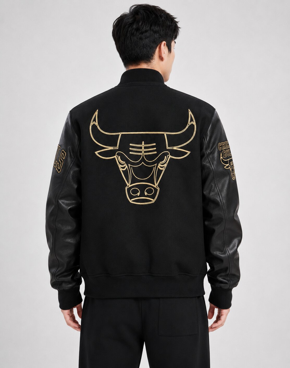 Men’s Chicago Bulls Black Varsity Jacket