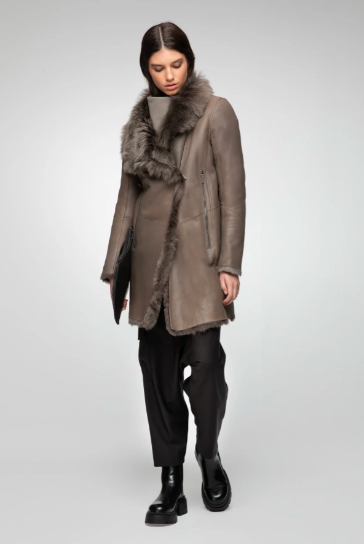 Women's Shearling Fur Leather Coat In Dark Brown